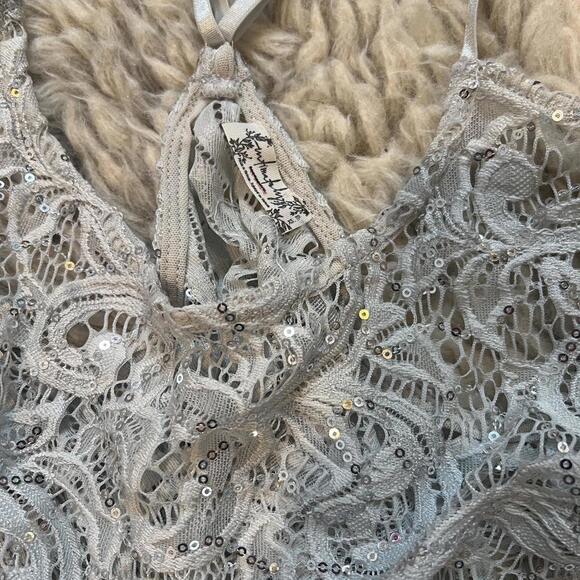 flowy boho sequin silver lace crop cami top - Picture 5 of 8